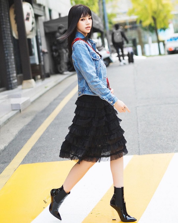Thời trang nữ: Mặc đầm xòe mang giày gì thể hiện cá tính cho nàng Mac-dam-xoe-mang-giay-gi-10