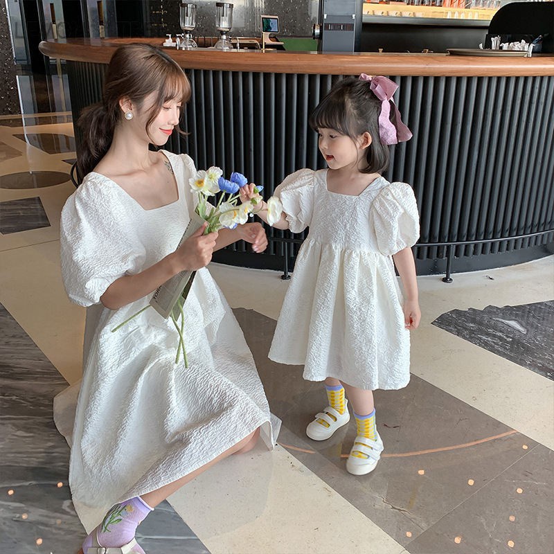 Váy đôi đi biển cho mẹ và bé gái in hoạ tiết  Hanyza Store