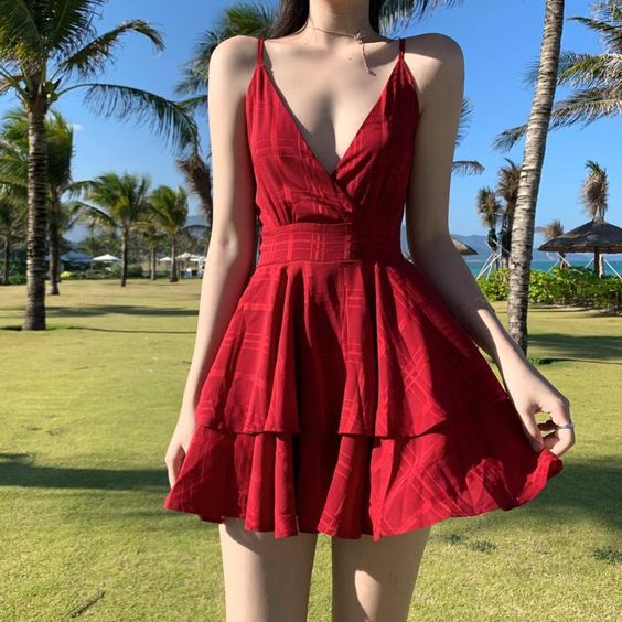 Những mẫu váy đi biển dáng mini dress