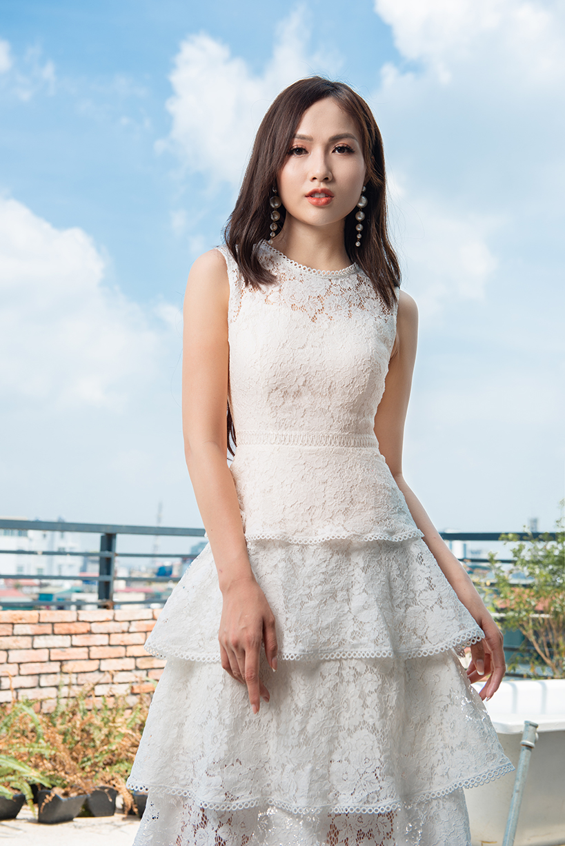 40 mẫu váy đầm dạ hội màu trắng đẹp (Thu Hút Ánh Nhìn) - ALONGWALKER