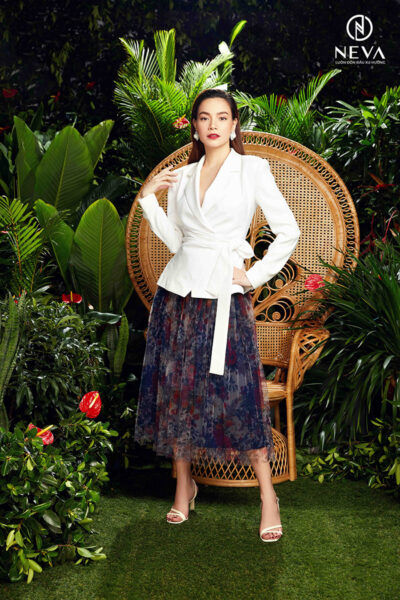 Alternative view of 20F1W320116H018 CV