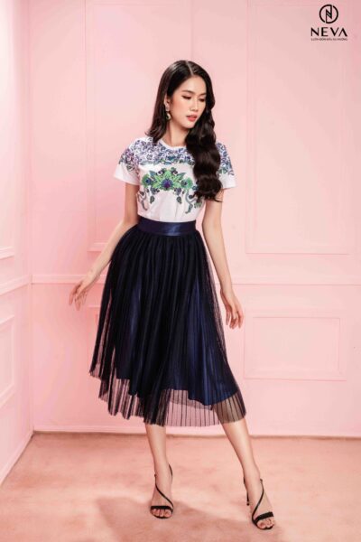 Alternative view of 20F1W320170H018 CV