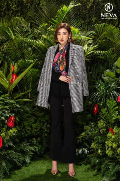 Alternative view of 20F1W730185K011 MT