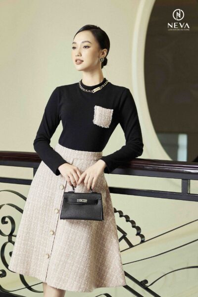 Alternative view of  Áo len body ốp túi dạ tweed 21F3W520408T011