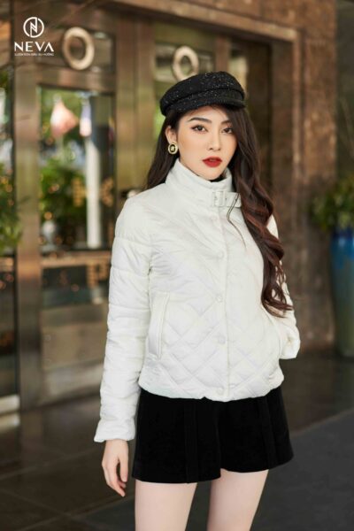 Alternative view of Áo phao trần bông trắng 21F4W640001T010