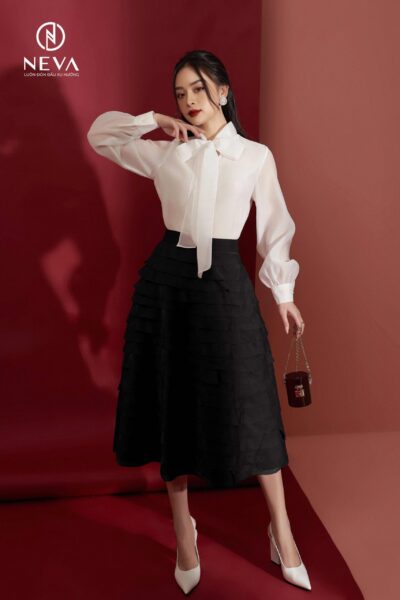 Alternative view of Chân váy xòe 360 đEN 21F2W320474T011