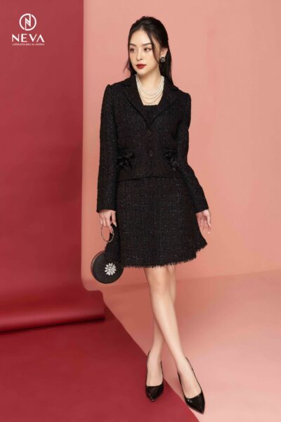 Alternative view of Vest tweed đen đính hoa lazer 21F2W620484T011