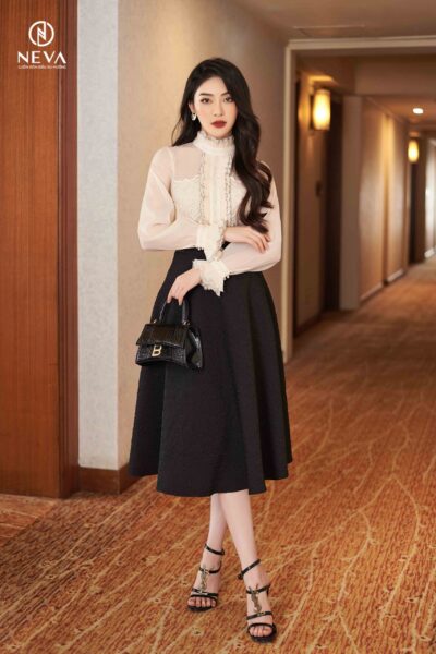 Alternative view of Áo sơ mi be cổ bèo 21F1W140441T019