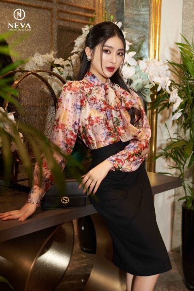 Alternative view of Sơ mi cổ nơ in hoa 22S2W140505H021