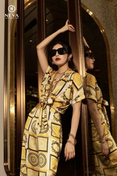 Alternative view of Áo sơ mi buộc eo họa tiết Baroque 22S2W130497H013