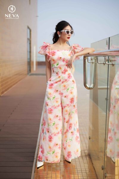 Alternative view of Croptop in hoa hồng màu nước 22S2W130506H021