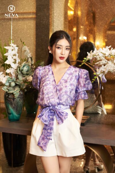 Alternative view of Áo croptop nơ eo in hoa tím 22S2W130508H016