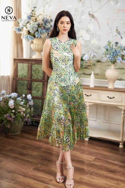 Alternative view of Đầm sát nách dập li in hoa  22S2W420570H014