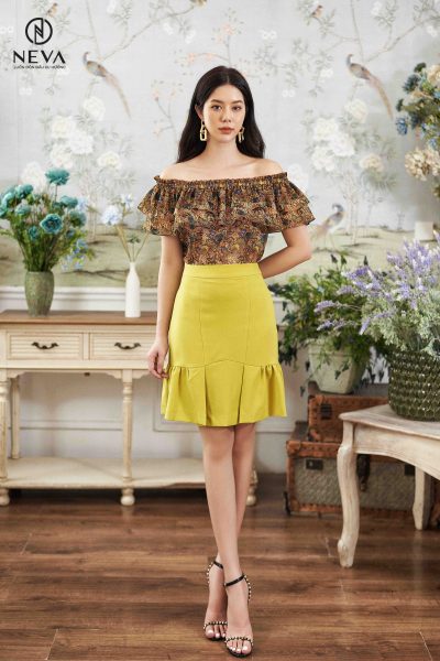 Alternative view of Chân váy xanh cốm can bèo gấu 22S2W300574T014