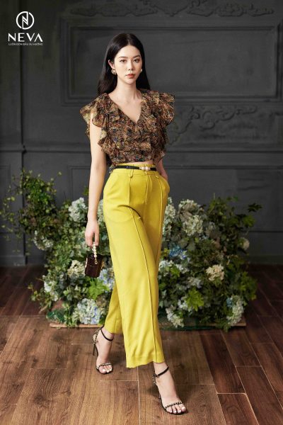 Alternative view of Quần suông xanh cốm 22S3W220576T013