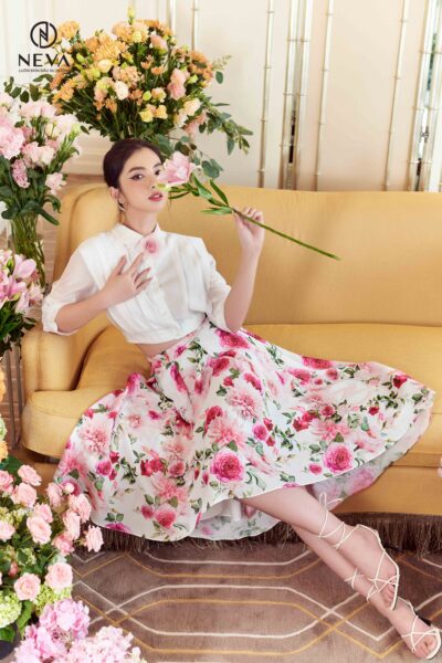 Alternative view of Áo sơ mi cổ đức xếp li dọc thân 22S2W130621T010