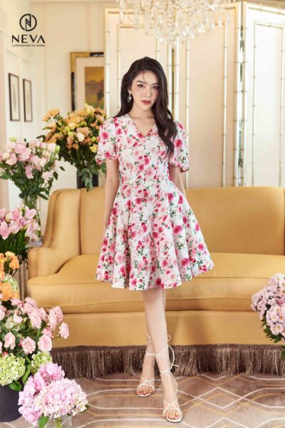 Alternative view of Đầm cổ V tay phồng in hoa thược dược 22S3W430619H021