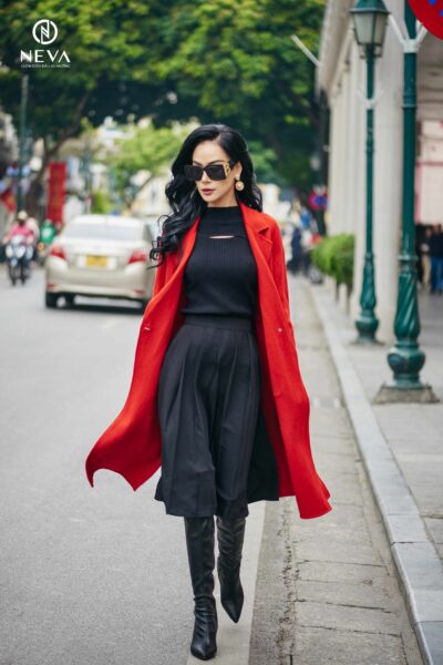 Alternative view of Chân váy xếp li đen 22F2W320673T011