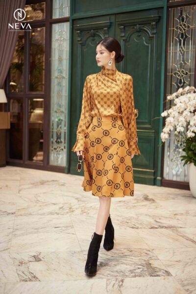 Alternative view of Chân váy A bổ 6 mảnh in logo Neva 22F2W320656H022