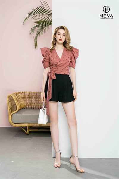 Quần sooc NEVA xếp ly màu đen 21S2B200100T011 - M