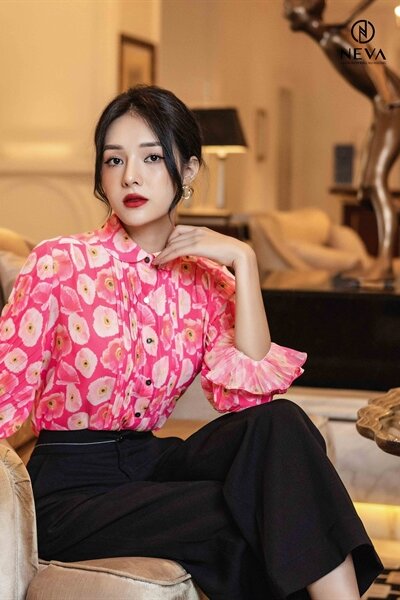 Alternative view of Sơ mi Neva tay dài dập ly in poppy hồng 21S1W140310H021