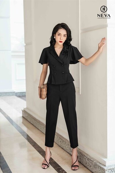 Alternative view of Áo giả vest Neva đính hoa eo màu đen 21S1W610306T011