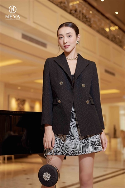 Áo vest cổ 2 ve màu đen 22F3W620638T011 - XXL