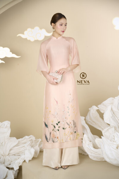 Alternative view of Áo dài Kim Uyển 24S1W660003H021