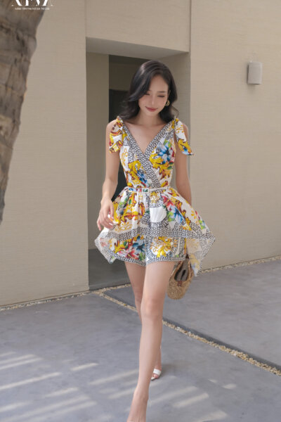 Alternative view of Áo 2 dây 𝘾𝙝𝙖𝙧𝙢𝙞𝙣𝙜 𝙇𝙖𝙙𝙮 24S1W110018H013