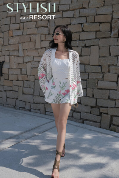 Quần sooc 𝐒𝐭𝐲𝐥𝐢𝐬𝐡 𝐑𝐞𝐬𝐨𝐫𝐭 24S1W200022H010