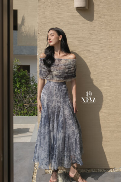 Alternative view of Chân váy 𝑬𝑳𝑬𝑮𝑨𝑵𝑻 𝑸𝑼𝑬𝑬𝑵 24S1W320027H020