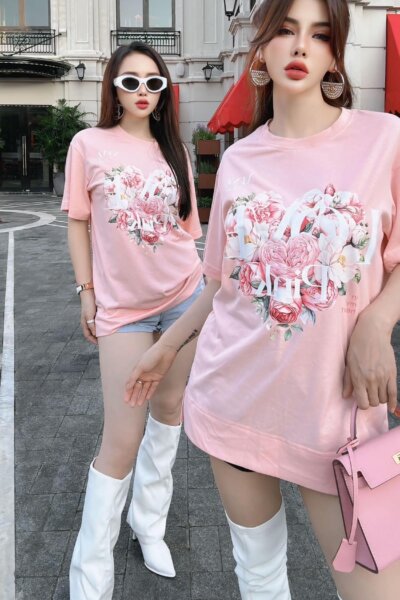 Áo phông in hình trái tim hoa hồng 24S1W500503T021