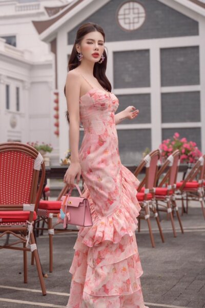 Alternative view of Đầm 2 dây dáng dài đuôi cá Elegance Waves 24S1W428004H021