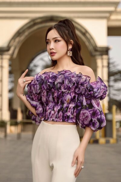 Alternative view of Quần dài ống loe Opal Bloom 25S1W224004T010