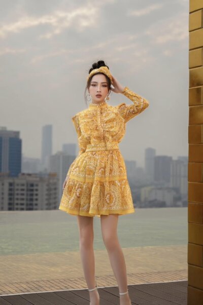 Đầm xòe cổ tàu, có dây lưng Celestial Plunge 25S1W441007H013