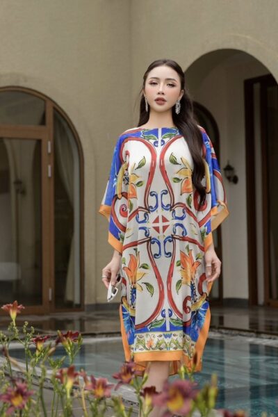 Alternative view of Đầm xuông cổ thuyền Onda Luminosa 25S1W433002H015