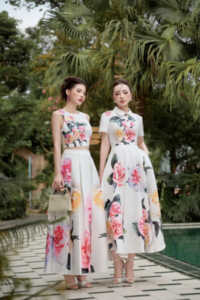 Alternative view of Áo crop top cổ tròn Jardin Secret 25S1W122105H021