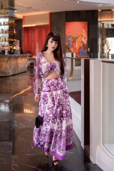 Alternative view of Áo crop với kiểu dáng lạ mắt Vita Regale 25S1W140901H016