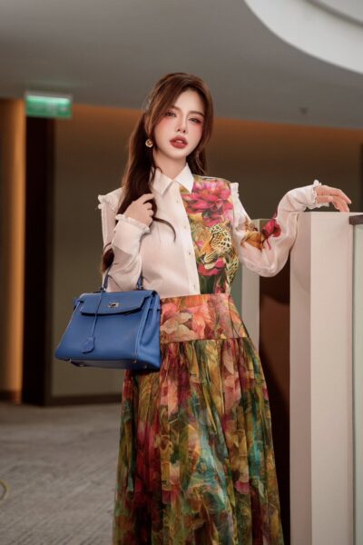 Áo sơ mi dáng xuông dài tay, cổ đức Velvet Instinct 25S1W140700H013