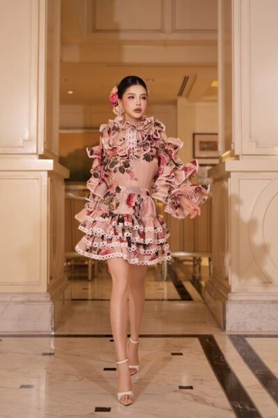 Áo sơ mi bèo nhiều tầng cầu kỳ The Silent Crown 25S1W140203H021