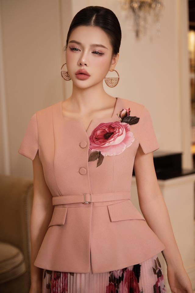 Áo vest công sở cộc tay Juliet Royale 25S1W130202H021 - Ảnh 8