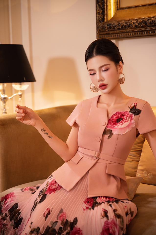 Áo vest công sở cộc tay Juliet Royale 25S1W130202H021 - Ảnh 3