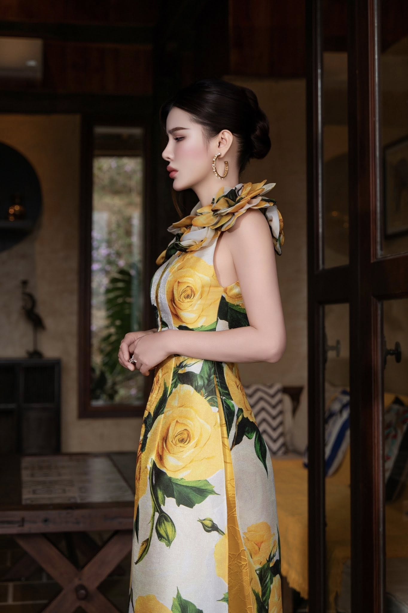 Áo dài cách điệu Essential Neva 25S1W660100H013 - Ảnh 7