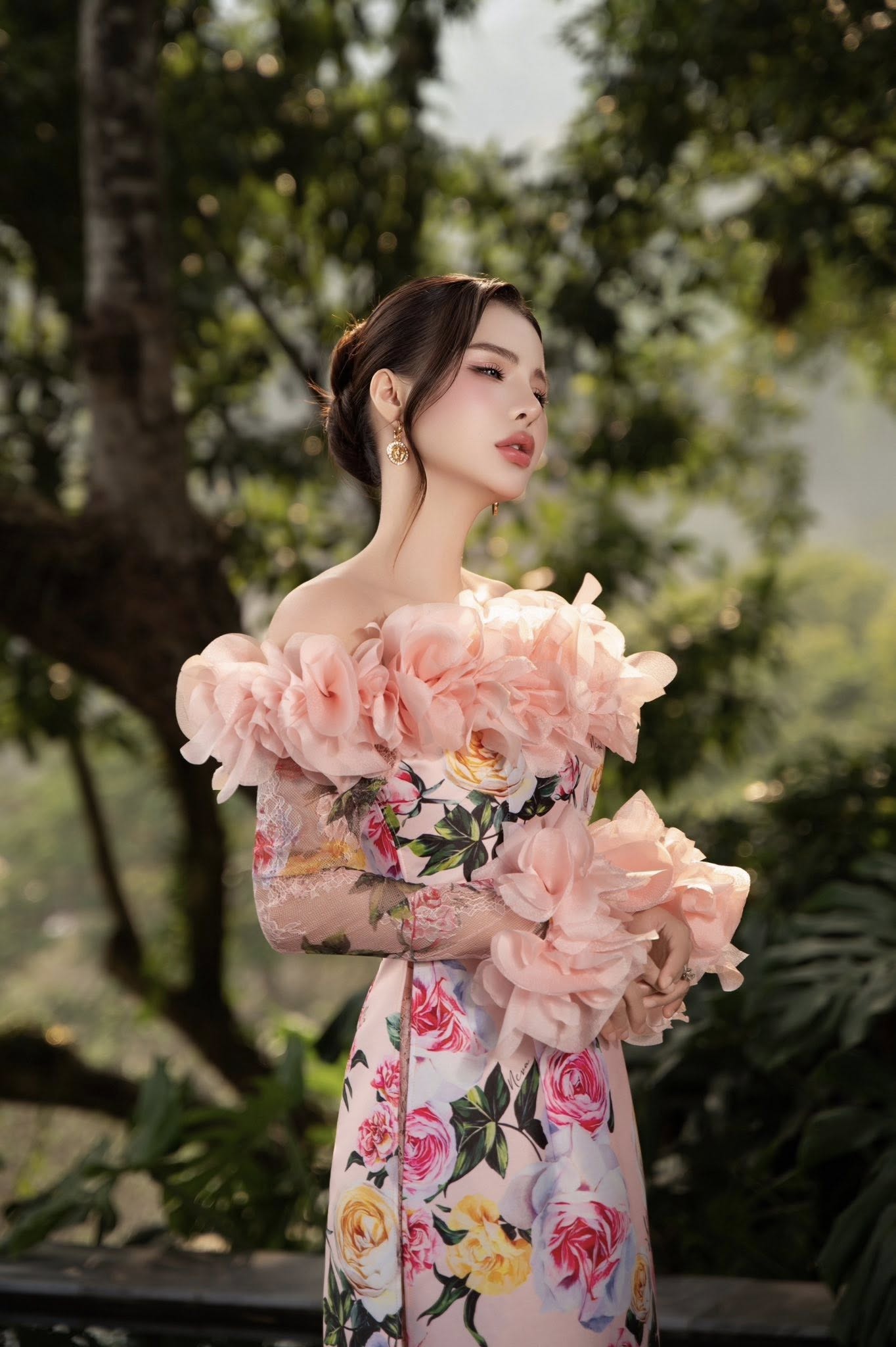 Áo dài trễ vai xếp hoa laser đẹp mắt Core Neva 25S1W660103H021 - Ảnh 5