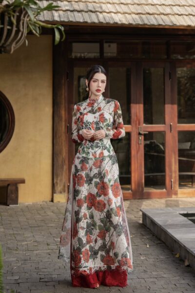 Áo dài phá cách hiện đại với corset cầu kỳ Quiet Neva 25S1W660102H012