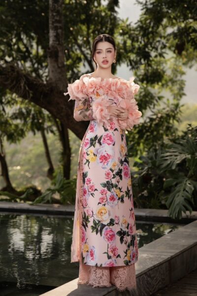 Alternative view of Áo dài trễ vai xếp hoa laser đẹp mắt Core Neva 25S1W660103H021