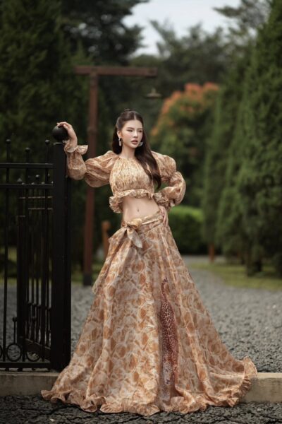 Áo crop dài tay quấn bèo Velvet Mirage 26S1W142604H013