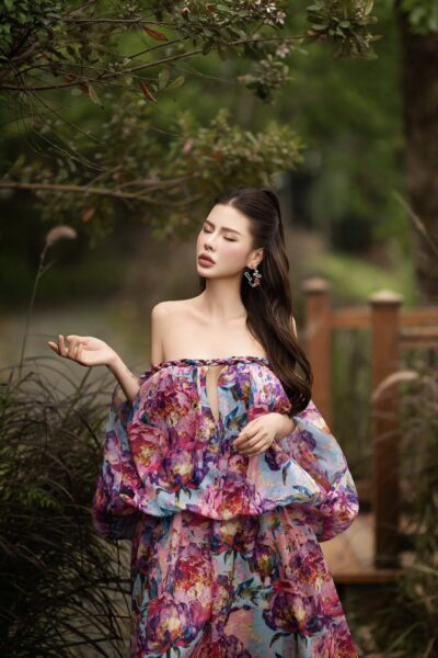 Alternative view of Váy maxi dài tay trễ vai Silent Gold 26S1W422602H021